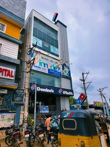 Published Nandyala building photograph with Pinnacle centre signage.